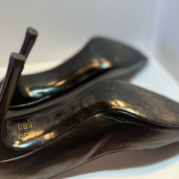 Great condition, beautiful shoe. Perfect for work, comfortable. 4 in heel - Picture 7 of 15